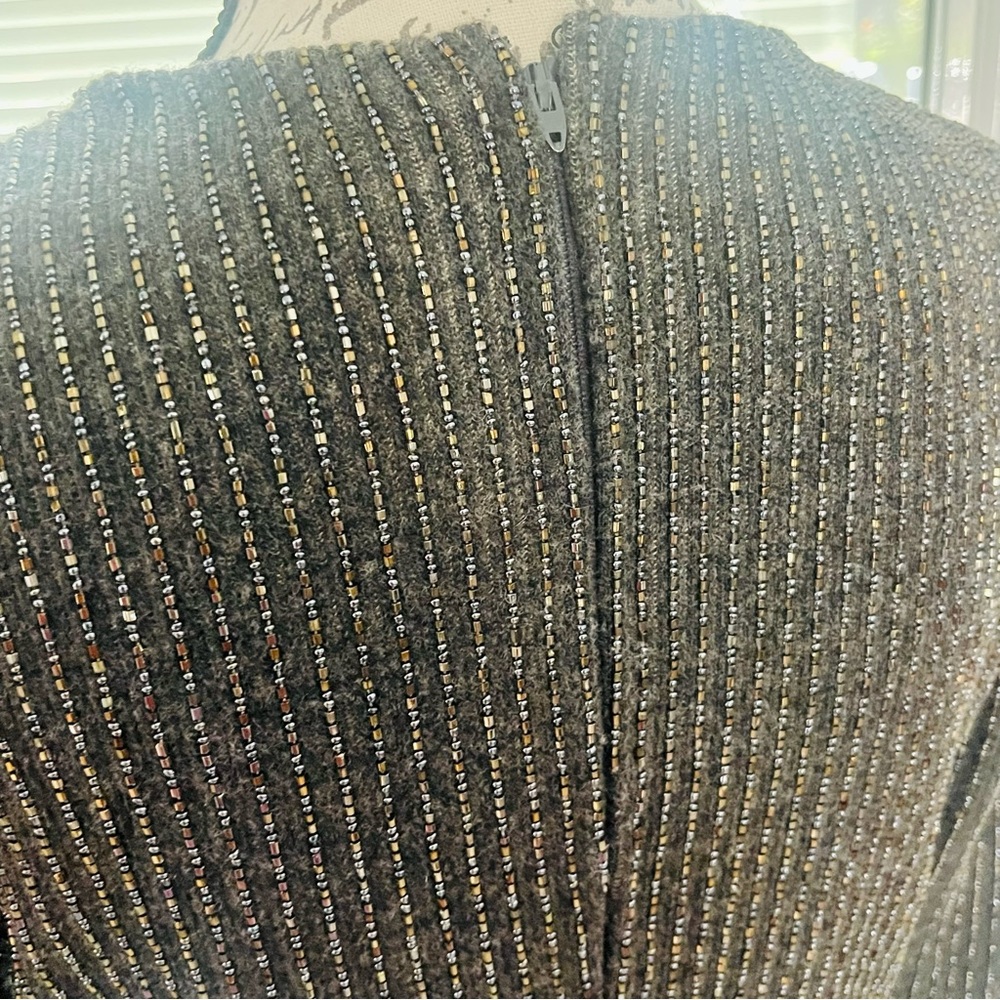 Carolyne Roehme Elizabeth Arden Vintage 80’s Beaded Wool Sweater | Size M - Picture 4 of 11